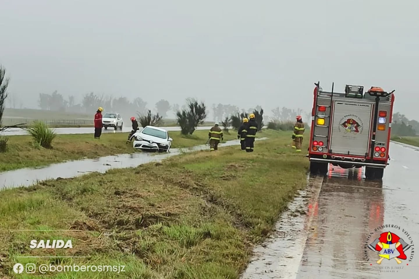 Accidente vehicular con salida de Bomberos esta mañana en la autopista
