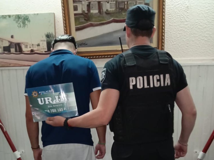 Un joven se burló de un control policial y subió un video a las redes sociales