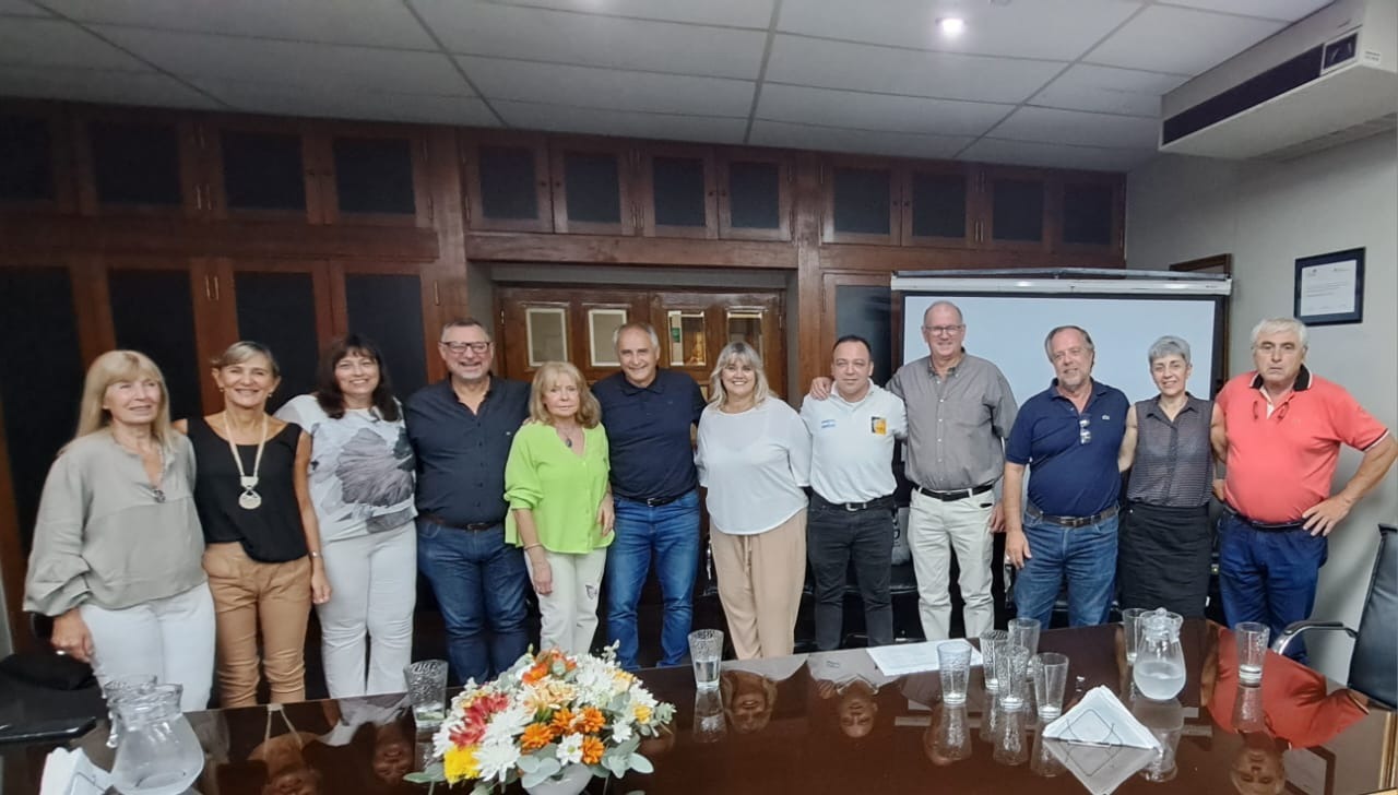 Presentación e inicio del curso de árbitro profesional de fútbol en Marcos Juárez