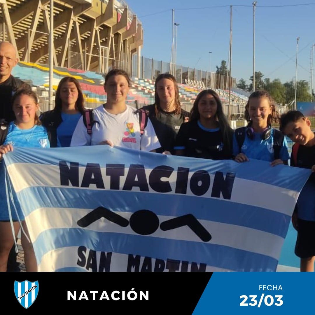 Gran participación de la nueva camada de nadadores del club San Martín en el Open de Córdoba