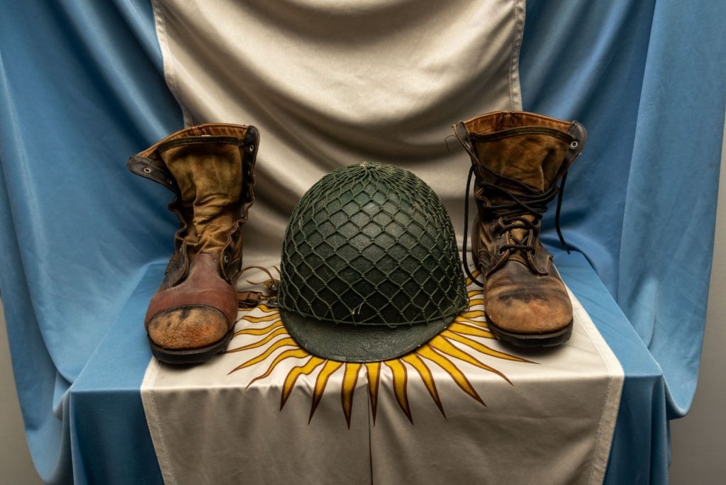 Oliva, la ciudad cordobesa que reúne miles de objetos de la Guerra de Malvinas