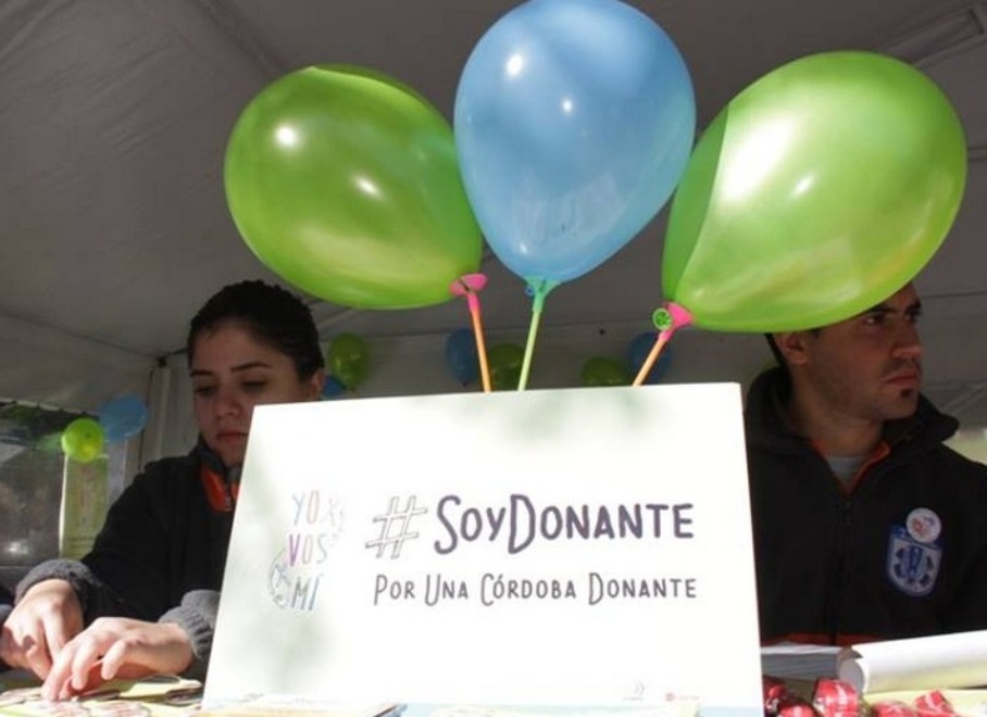 Córdoba se ilumina por la donación de órganos y tejidos