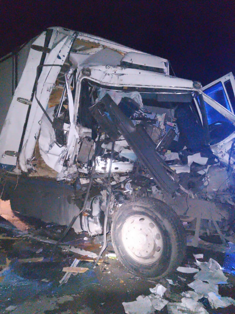 Accidente por alcance entre dos camiones