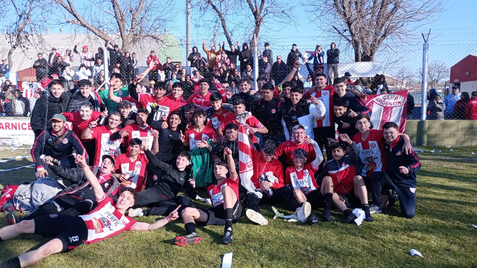 Argentino ganó la segunda final y se consagró campeón en cuarta en la categoría principal de la Liga