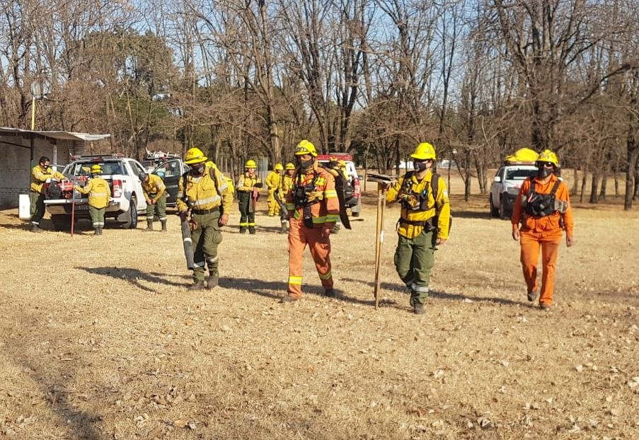 Bomberos contuvieron cuatro focos esta madrugada
