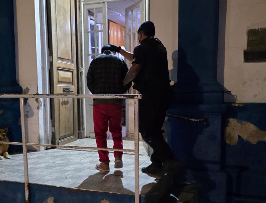 Controles antinarcóticos: FPA detuvo a un sujeto e incautó estupefacientes en Marcos Juárez