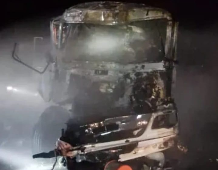 Fallece un camionero calcinado al chocar por alcance con otro camión