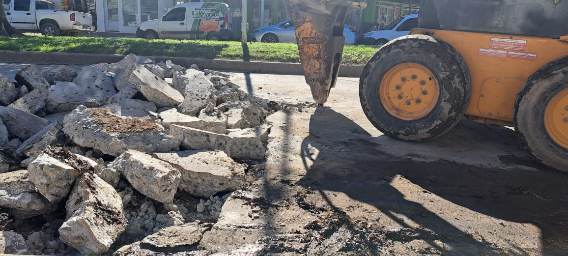 Inician obras para reparar hundimientos y mejorar la circulación en barrio sur