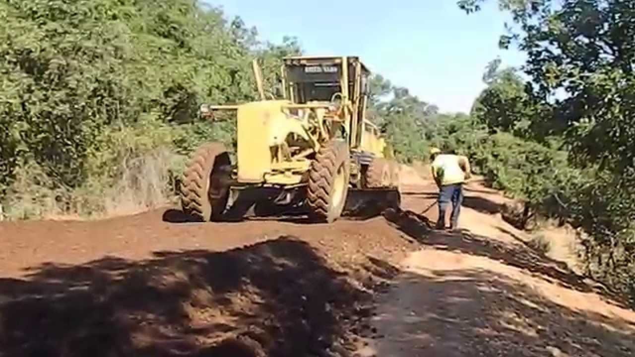 Las dos Motoniveladoras están trabajando en calles Hermano Fernando y Miguel Daga