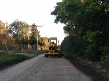 Trabajos de infraestructura y mantenimiento en Villa Argentina y otros barrios de Marcos Juárez