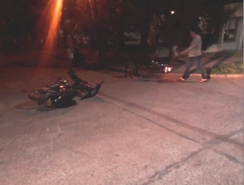 Leones: adolescente sufrió graves lesiones al chocar en moto