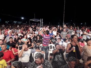 Monte Buey: 5000 personas disfrutaron del carnaval con Sergio Gallegillo