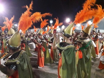 Monte Buey: 5000 personas disfrutaron del carnaval con Sergio Gallegillo