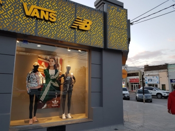 Luego de la inauguración de Henzy, reformarán Rossetti como All Sport  

