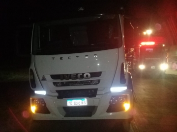 Leones: muere un cañadense en accidente entre dos camiones