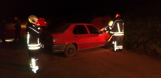 Leones: 6 ocupantes ilesos tras accidente en zona rural