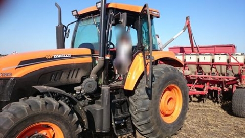 Desvalijan un campo al suroeste de Armstrong