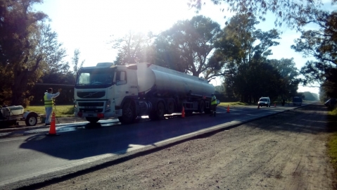 Controles en Ruta 9: toman temperatura a quien ingresa a Cañada de Gómez