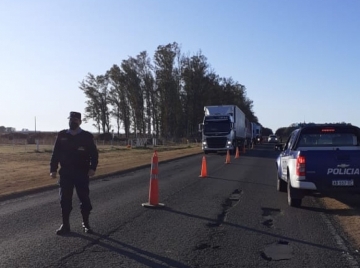 Funciona el control sanitario en la autopista en el ingreso a Marcos Júarez