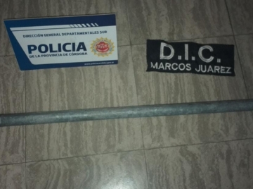 Detenida por agredir salvajemente a un hombre en la cara con un caño 