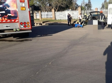 Doble asistencia de bomberos por choques con politraumatismos