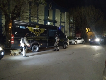 Detuvieron a dos hombres por venta de drogas