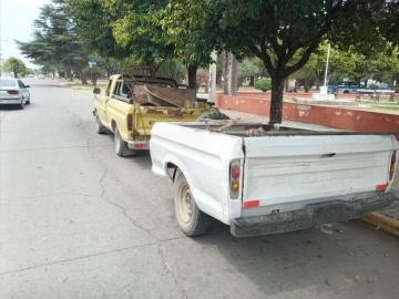 Lo arrestaron mientras robaba en un campo con un carro