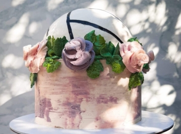 Tiene 19 años y en pandemia emprendió la venta de pastelería
