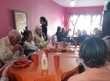 María Rita Cisneros: “Con la musicoterapia se mejora la calidad de vida de los ancianos”
