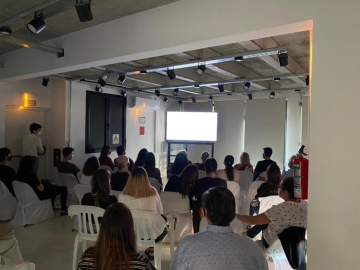 Avant Premiere de documental en el edificio Agusti Comunicación