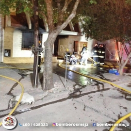 Incendio total de una casa en Belgrano al 1300