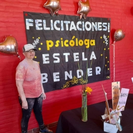 Abandonó la carrera por sus hijos, superó una enfermedad y hoy es psicóloga 