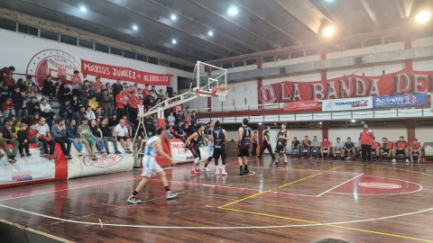 Argentino le ganó el clásico a San Martín por 63 a 57 en el Arón Gerchunoff