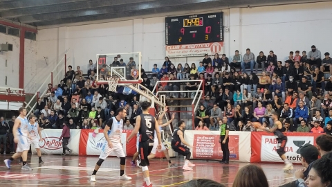 Argentino le ganó el clásico a San Martín por 63 a 57 en el Arón Gerchunoff