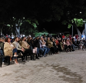 Miles de marcosjuarenses disfrutaron el Festival Provincial de Folklore y Feria de las Colectividades 2022