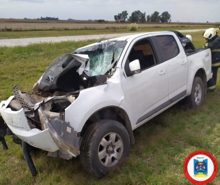 Mujer sufrió traumatismos al accidentarse en motocicleta