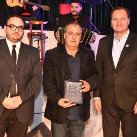 Aires de Tango: “La gente se enganchaba cada vez más con los artistas, ya estamos planificando el próximo”