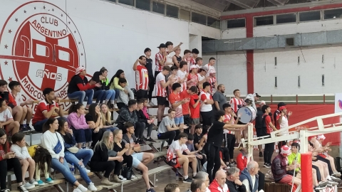 Doblete de triunfos de Argentino en el 25 provincial de básquet cordobés