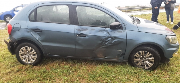 Dos despistes en Autopista Rosario-Córdoba por las fuertes lluvias 