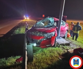 Conductor fue internado tras perder el control de su auto en autopista