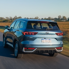 Ford anuncia el lanzamiento de la nueva Ranger Raptor y Territory  