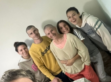 “Quiero seguir viviendo para disfrutar a mi familia, el cáncer no me va a vencer”, dijo María Letcher
