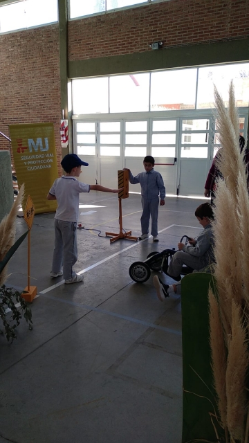 “Transitando la miniciudad”: capacitación para niños de nivel inicial y primario