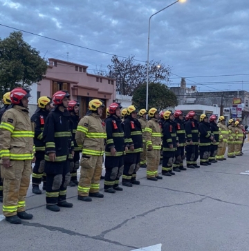 “El que empieza a ser bombero lo lleva adentro y lo sigue de por vida”, dijo en su día el subjefe Hernán Gilli 