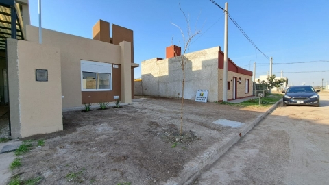 PROMUVI entregó la casa 230